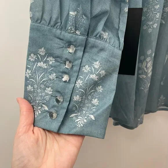 Tuckernuck Blue Floral Blouse - Picture 14 of 15